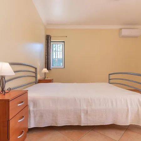 Abf55v2 Moradia De Qualidade Com Ac E Piscina فيلة *